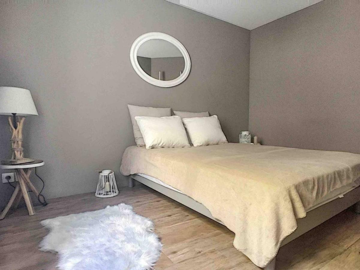 60 Rue Du Port Hotell Granville Eksteriør bilde