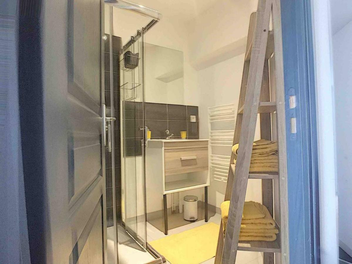 60 Rue Du Port Hotell Granville Eksteriør bilde
